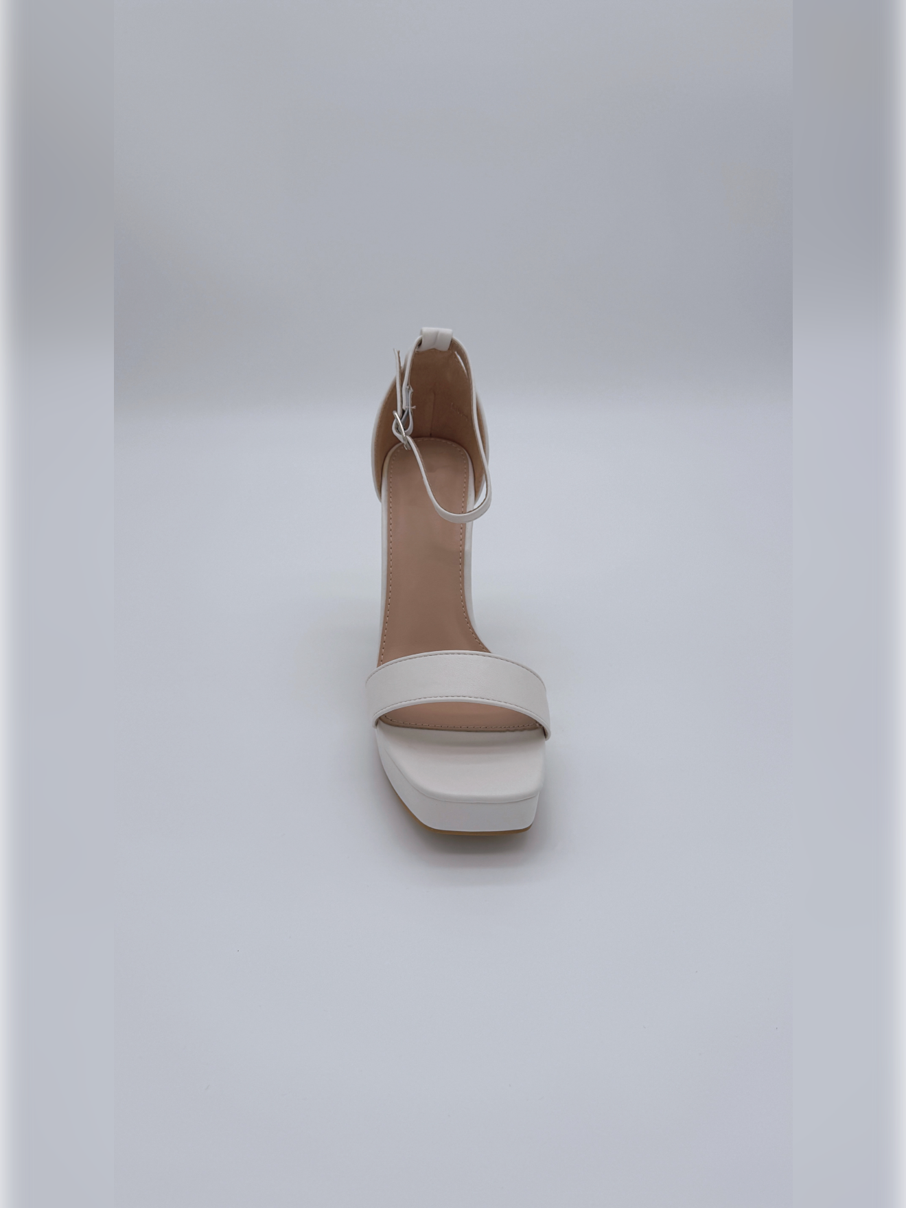 Sandales à talon haut