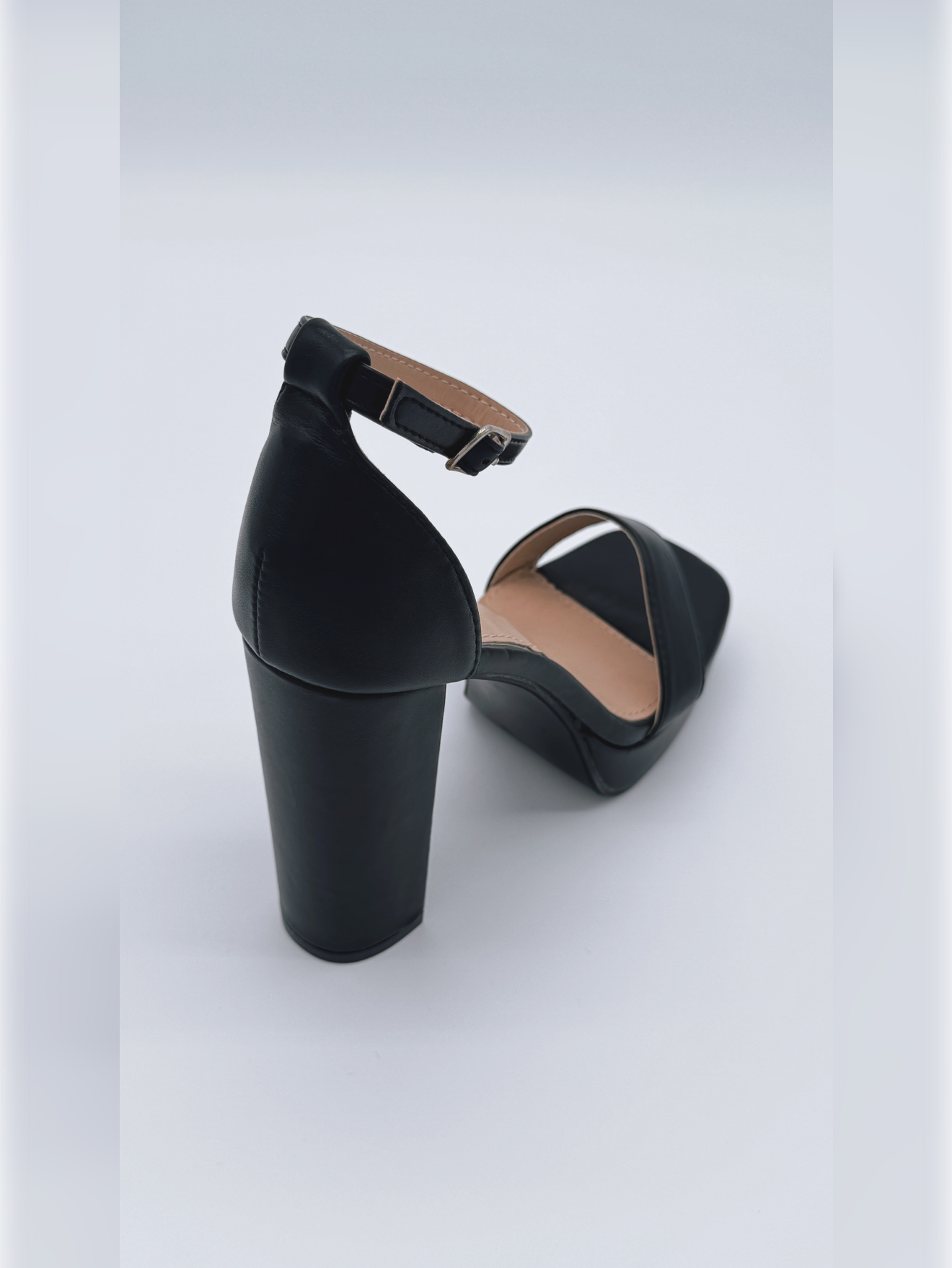 Sandales à talon haut