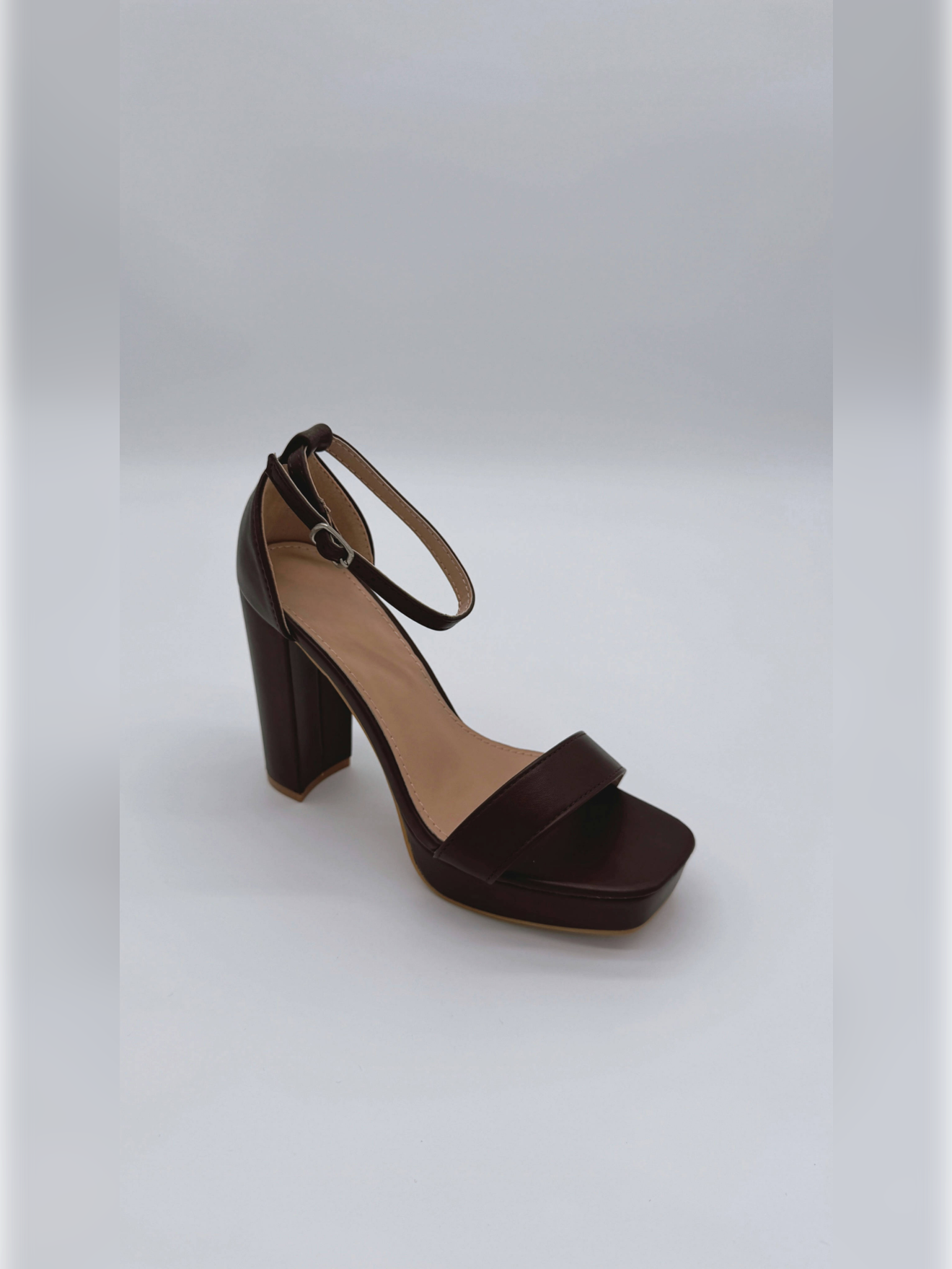Sandales à talon haut