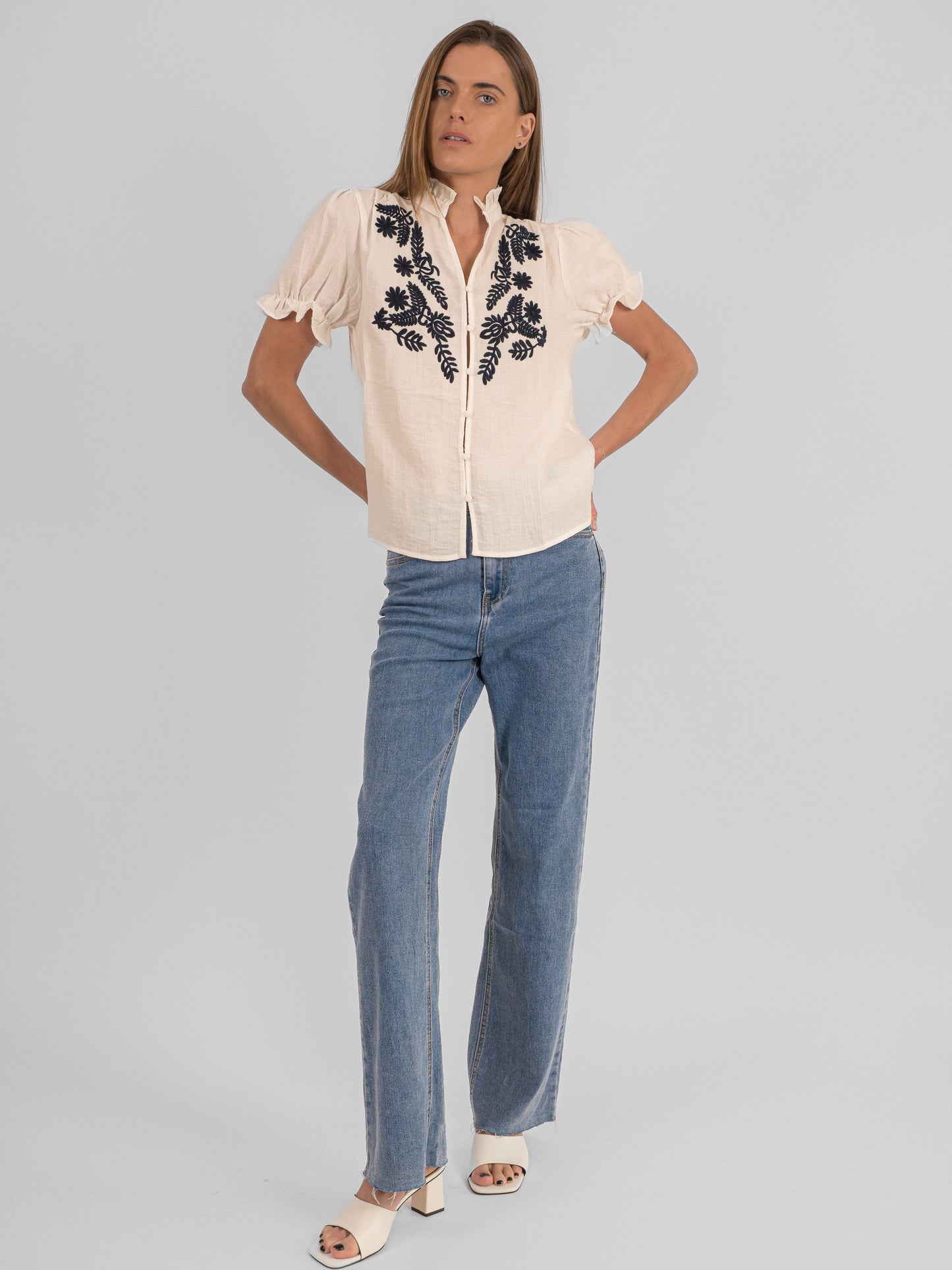 Chemise brodée à manche courte - P3 PA