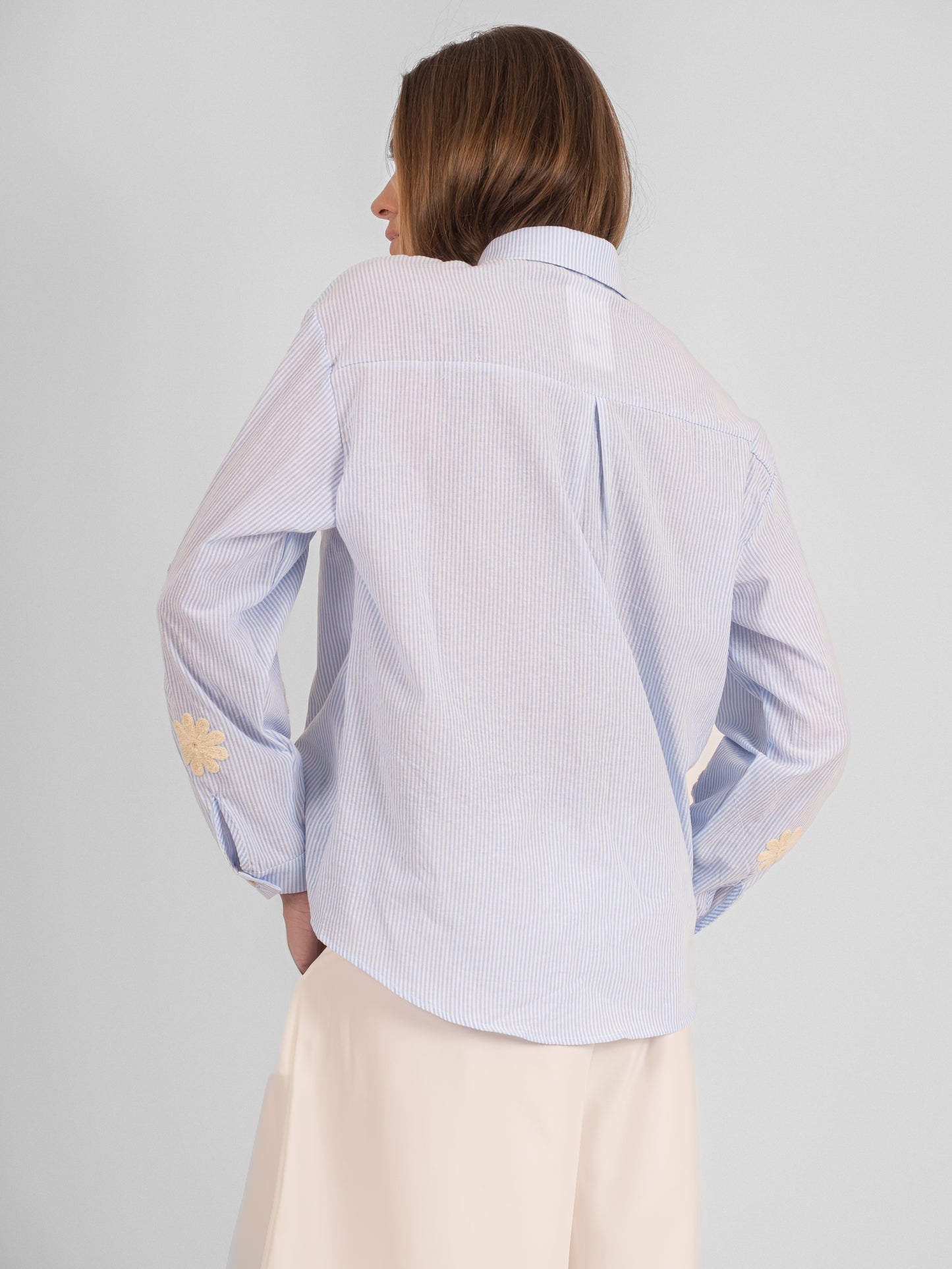 Chemise rayée à broderies fleuris - P3 PA