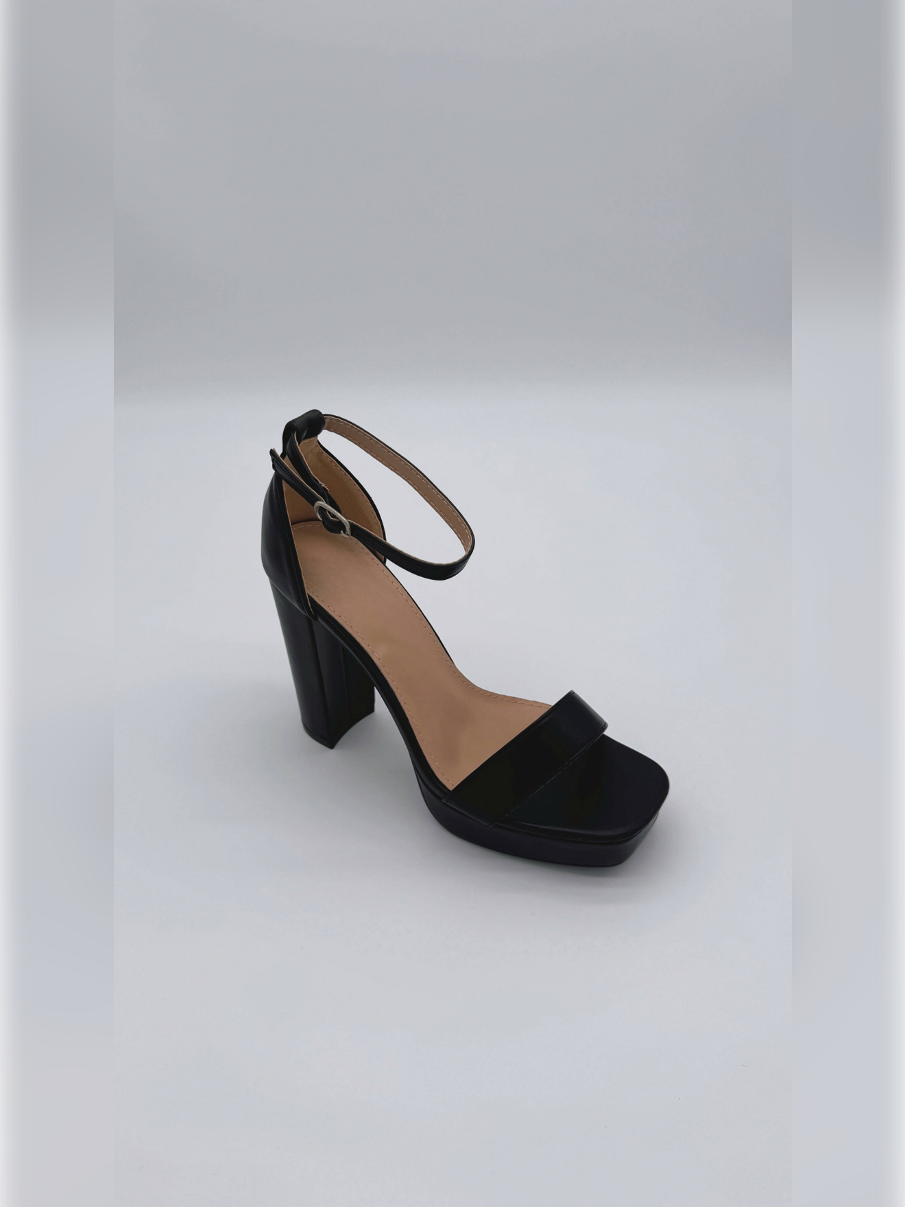Sandales à talon haut