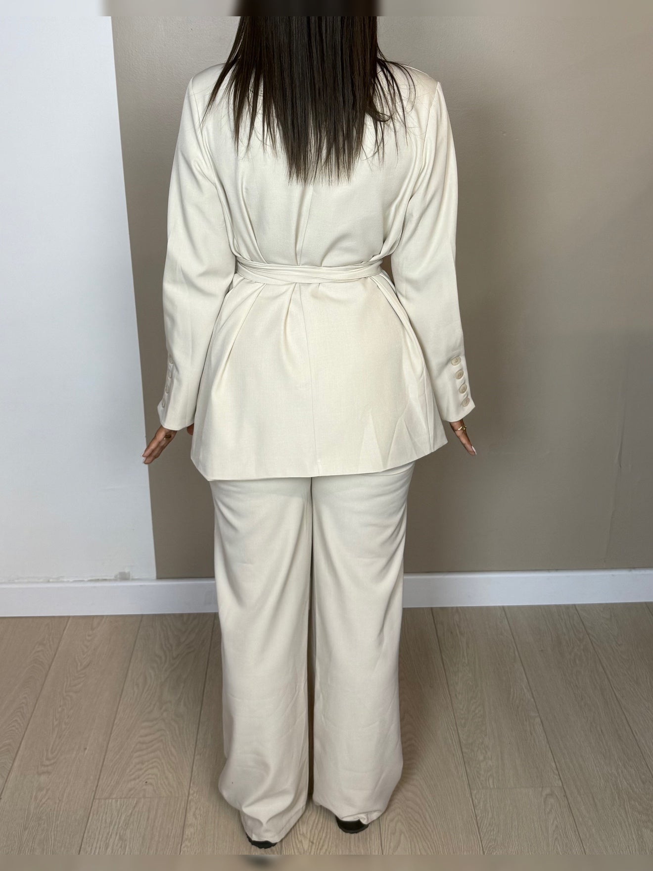 Ensemble NORA blazer pantalon manches longues avec ceinture E1