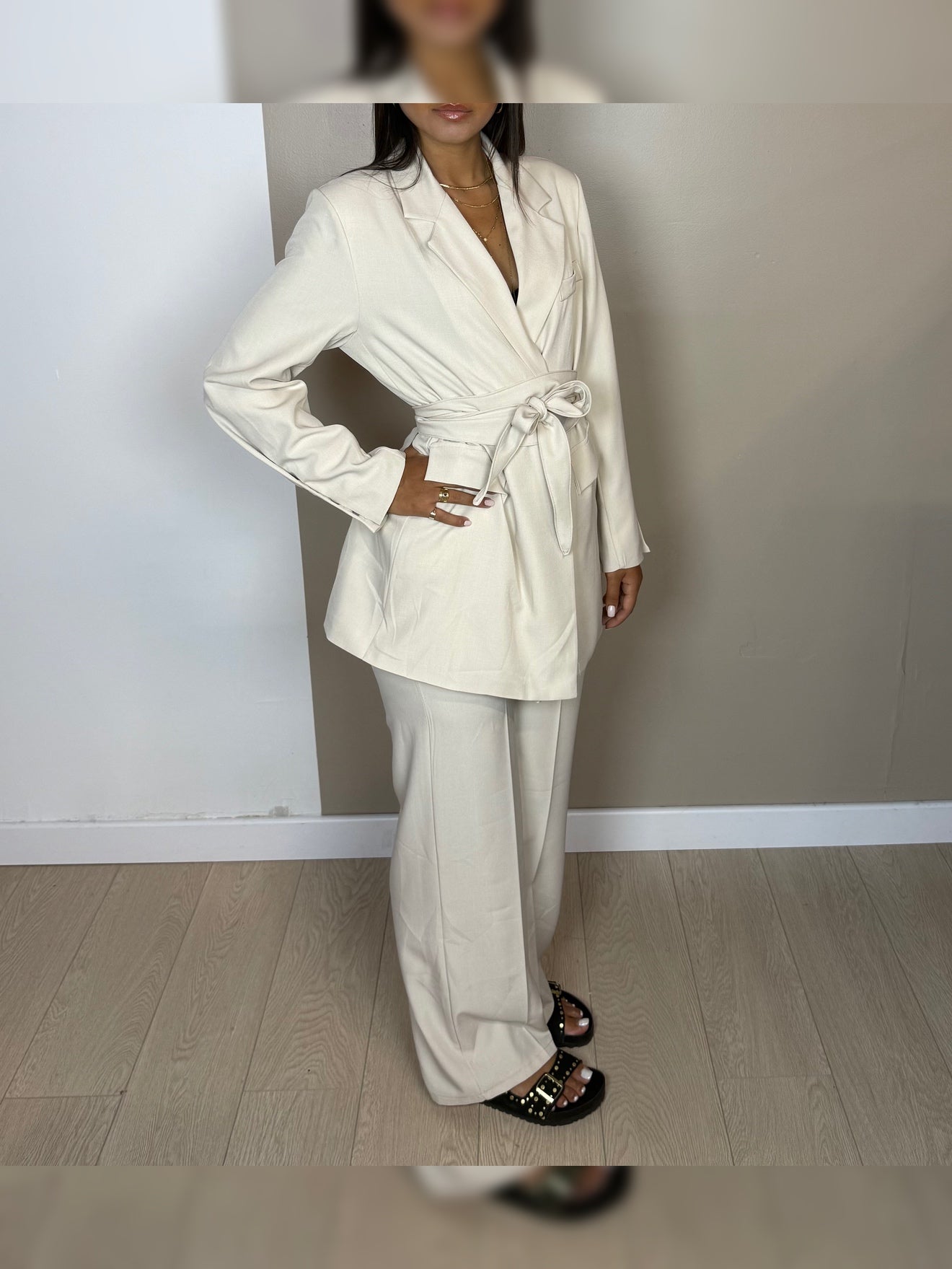 Ensemble NORA blazer pantalon manches longues avec ceinture E1